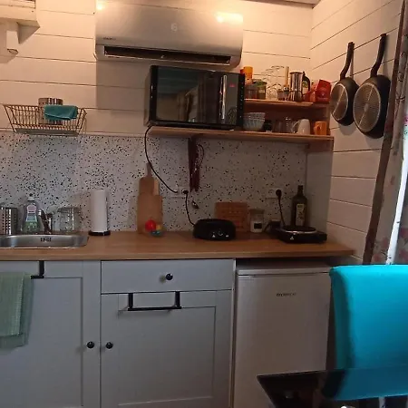 Of The Apple Meadow Savigny-le-Vieux